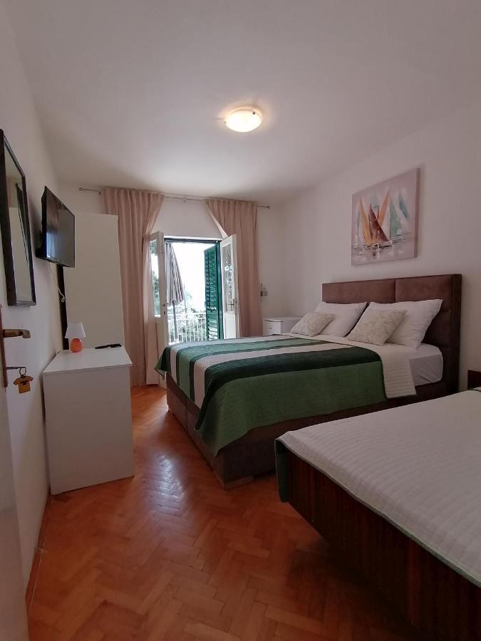 Apartment Borovi With Terrace And Parking Podaca Exterior photo