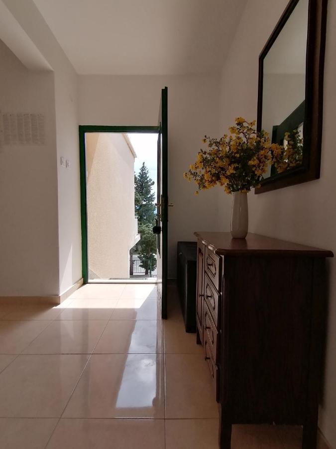Apartment Borovi With Terrace And Parking Podaca Exterior photo